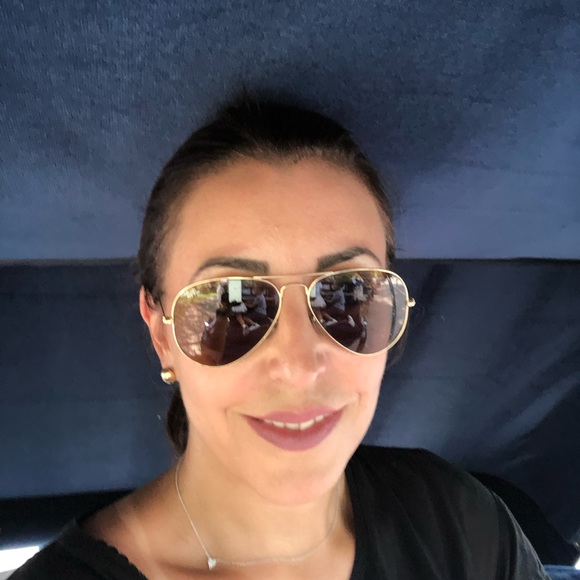 Meet your Posher, Neda - Picture 1 of 1